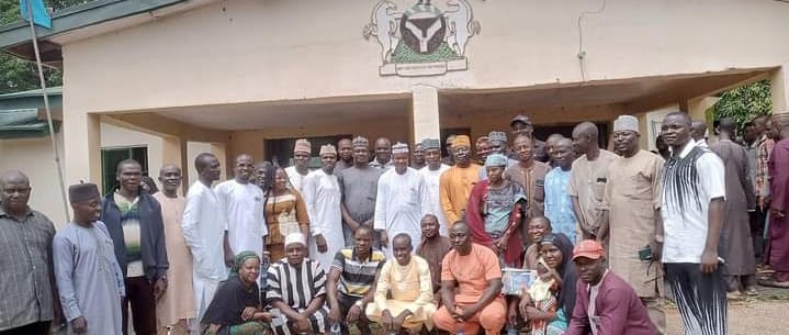 Executive chairman of Toto Local Government Council, Hon. Abdullahi Aliyu Tashas in a group photograph with elected and appointed council officials