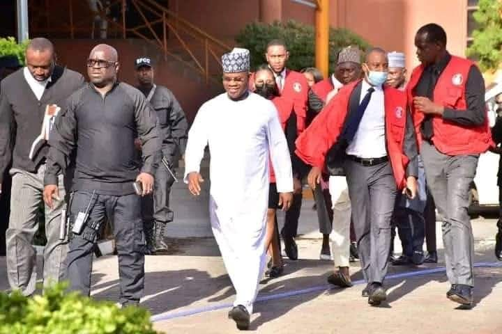 Former Kogi State Governor Yahaya Bello, his lawyers and EFCC officials heading to Federal High Court, FCT