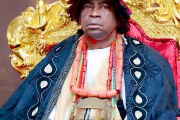 The Attah of Igala, His Royal Majesty Mathew Alaji Opaluwa Oguche Akpa 11