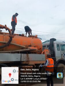 A joint team comprising officers of the 181 Battalion, Nigerian Army, Oleh, and personnel from Tantita Security Services Nigeria Ltd., arrested a vacuum truck involved in illegal crude oil extraction at Well 3, Olomoro, in Isoko South Local Government Area of Delta State.